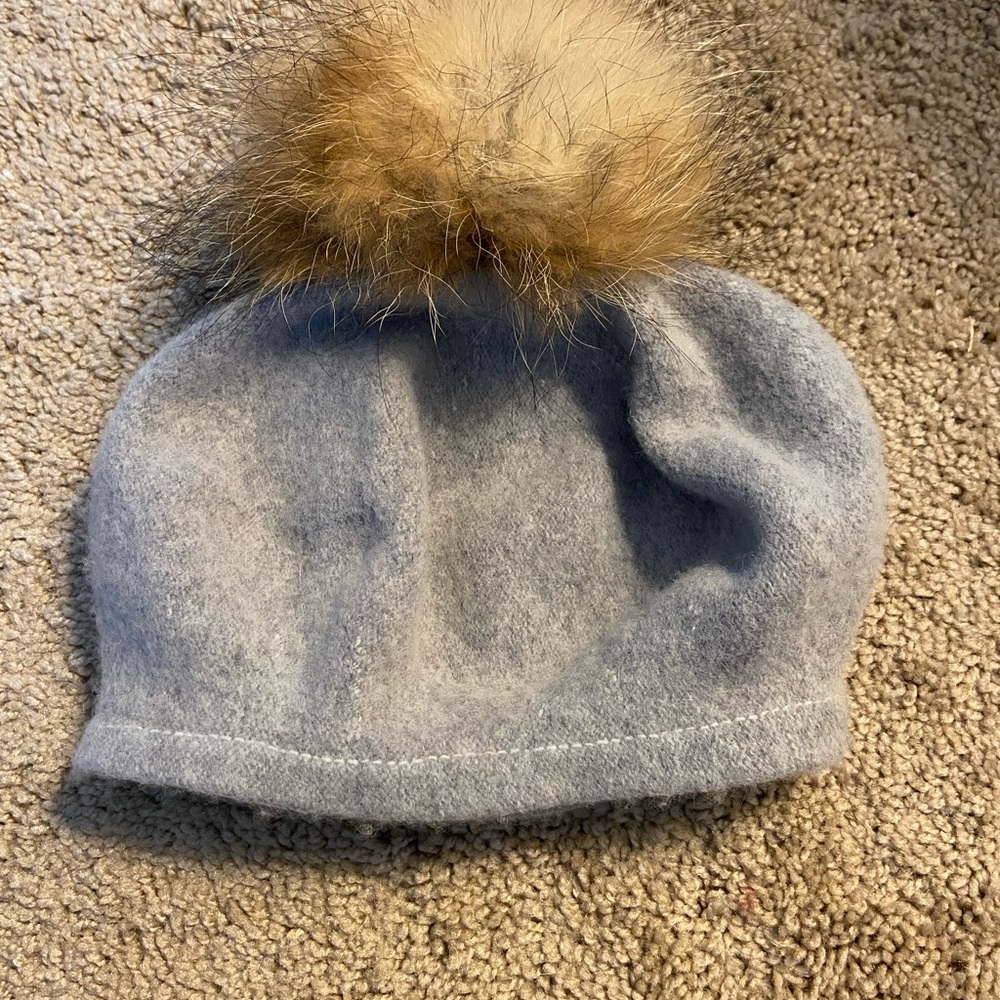 Winter hat - Picture 2 of 3